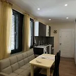 Tirent - Cozy Bedrooms By غوليم