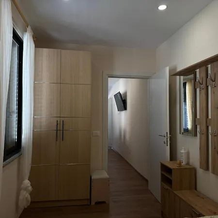 شقة Tirent - Cozy Bedrooms By *