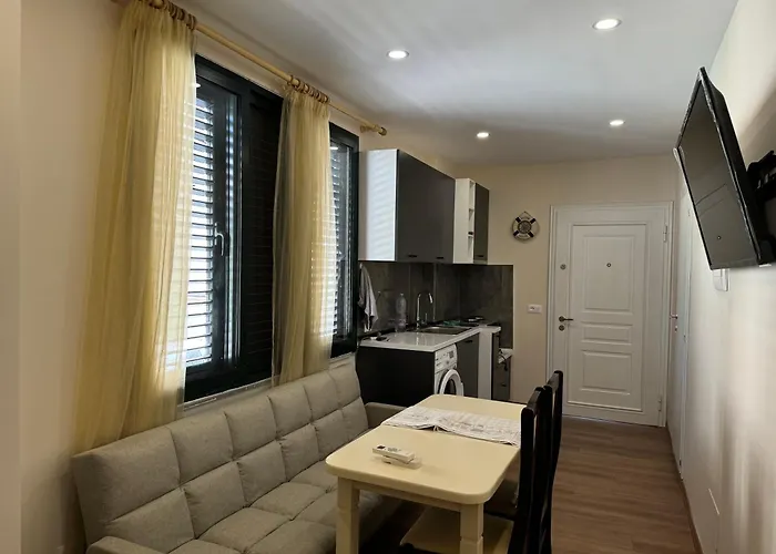 Tirent - Cozy Bedrooms By Golem (Tirana)