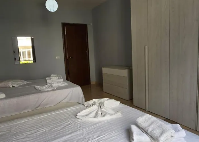 Tirent - Cozy Bedrooms By Golem (Tirana)