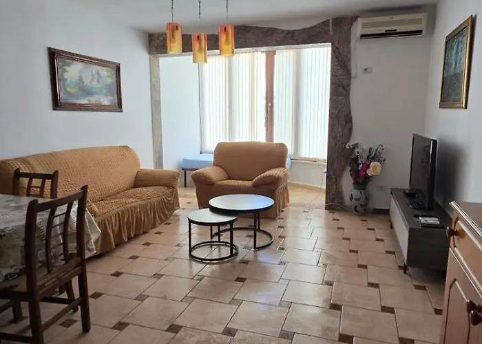 Tirent - Cozy Bedrooms By Appartement Golem (Tirana)